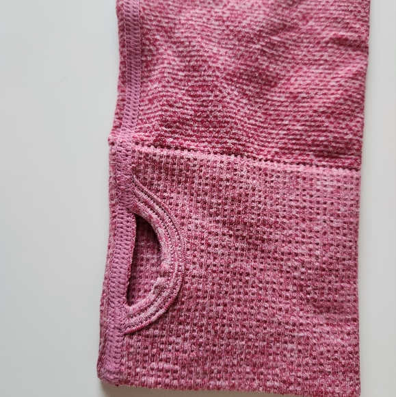 Fashion Nova Fitness Long Sleeve Crop NWT - Picture 2 of 5